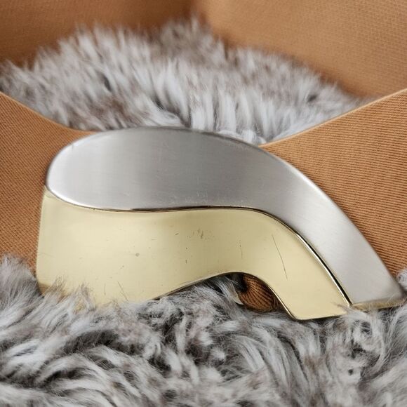 Pearl‎ Accessories Vintage Elastic Belt with Silver and Gold Buckle - Picture 2 of 4